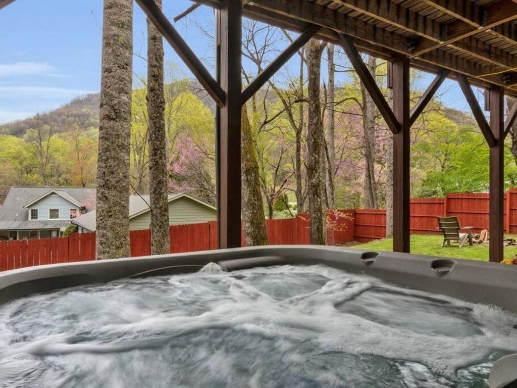 Soco Serene Cabin In The Heart Of Maggie Valley Zewnętrze zdjęcie